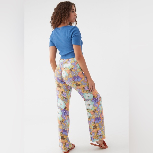 O’Neill • Johnny Sami Floral Pants • Multi Floral • Medium - Picture 2 of 8